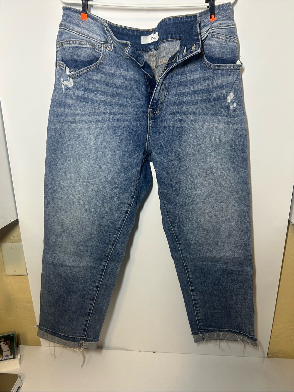 Classic Blue Distressed Women's Jeans kancan